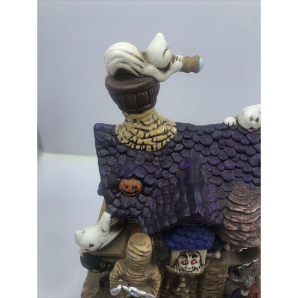 Halloween Village Spooky Hollow Haunted "Ghost Ship" Porcelain Lighted House - Picture 4 of 16